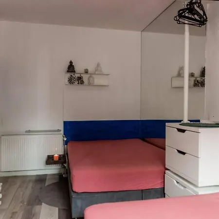 Holiday home 2 Double Bed In Sunny House In West *