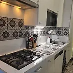 2 Double Bed In Sunny House In West