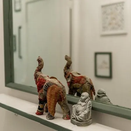 Hébergement de vacances 2 Double Bed In Sunny House In West